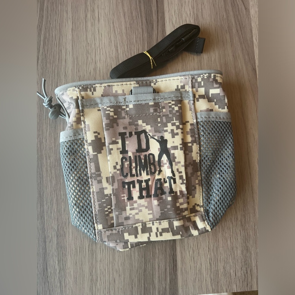I'd Climb That Camouflage Chalk Bag for Men